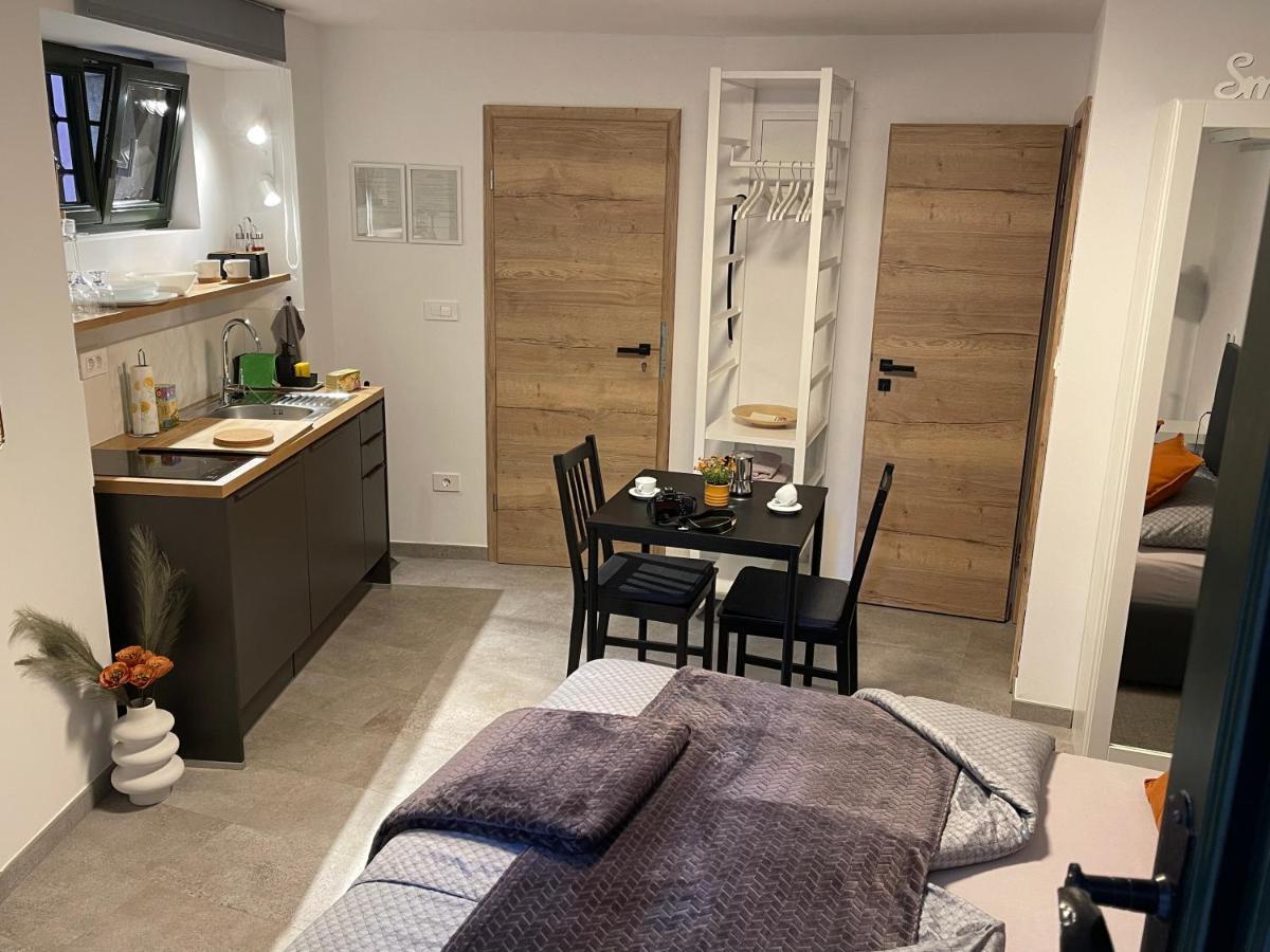 Apartments Piranom Εξωτερικό φωτογραφία